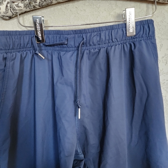 Zyia Navy Everywhere pants Size Medium - Picture 6 of 8